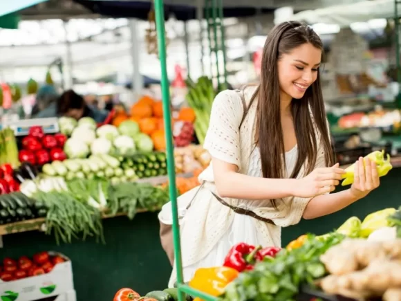 Del huerto a la mesa: consejos para consumir productos ecológicos de proximidad